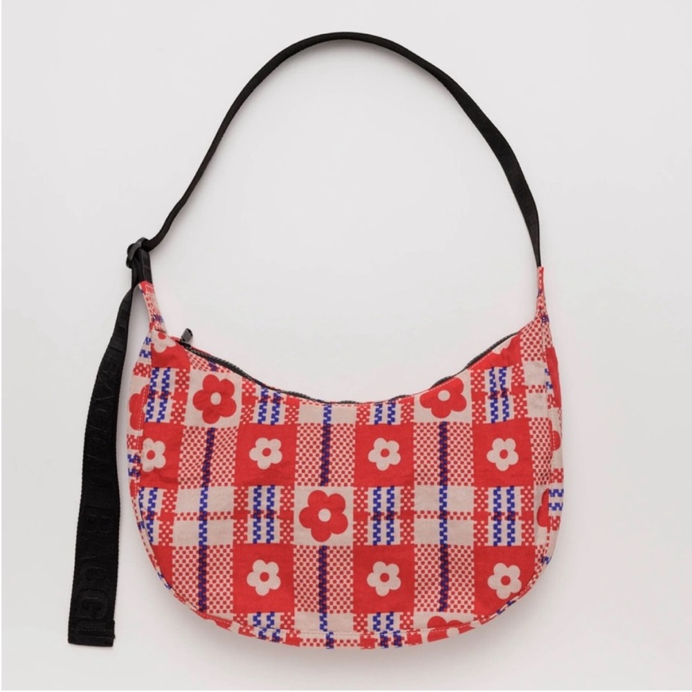 Baggu Medium Nylon Crescent - Sandy Liang collab